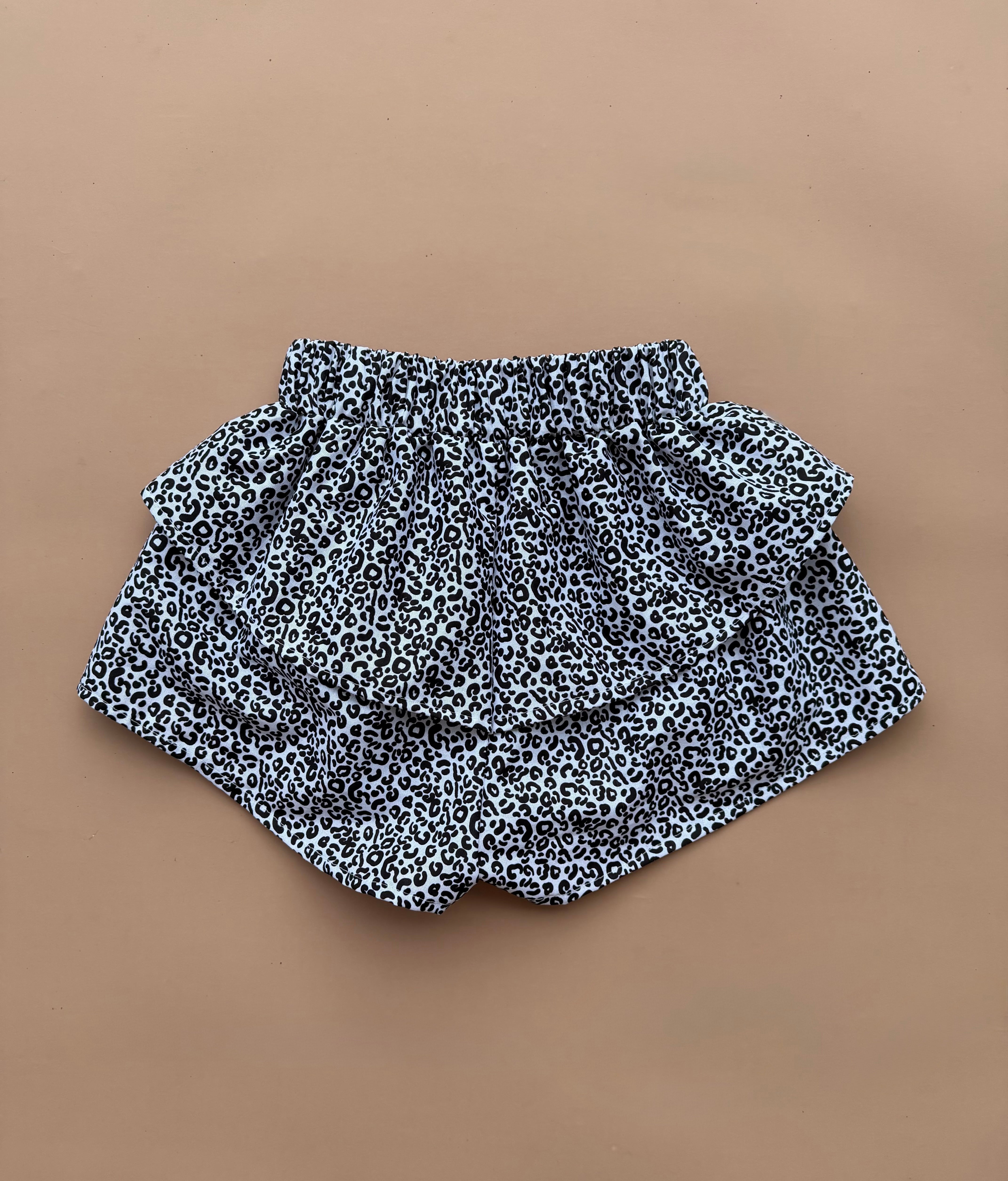 Kendall Shorts - Monochrome Leopard