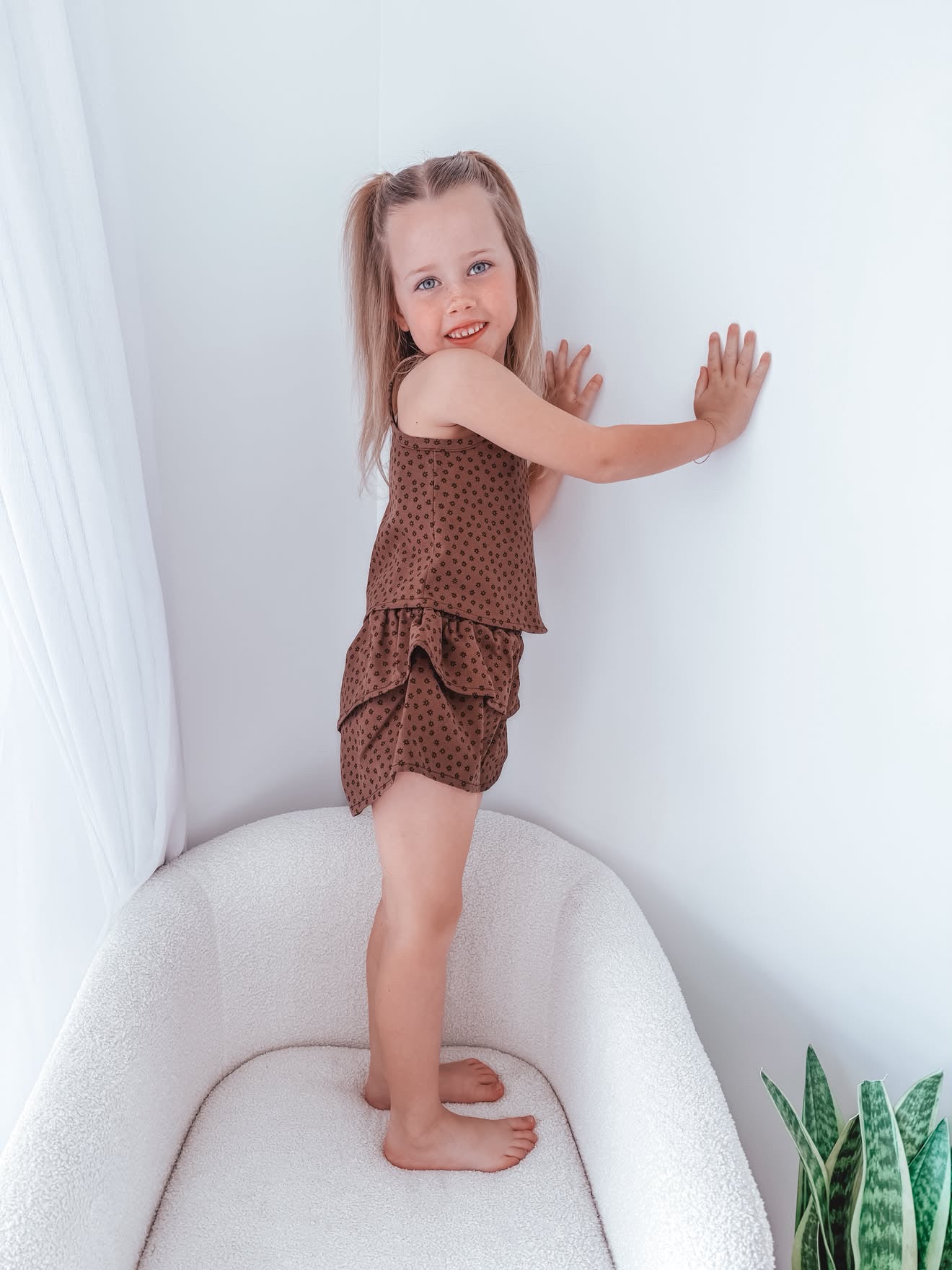 Kendall Shorts - Chocolate Floral