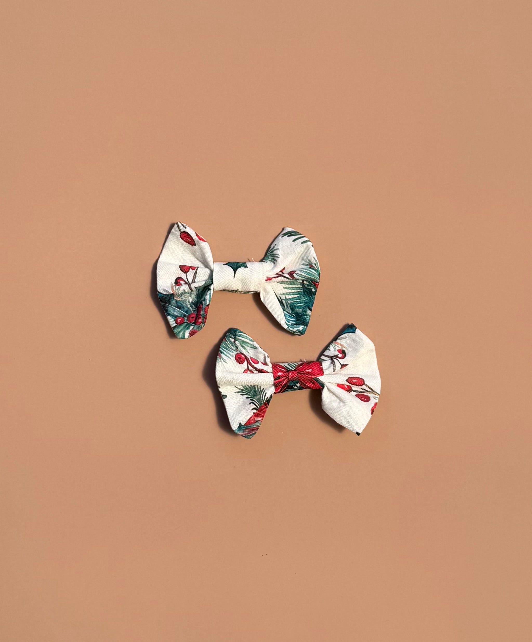 Bow Clip Set - Mistletoe